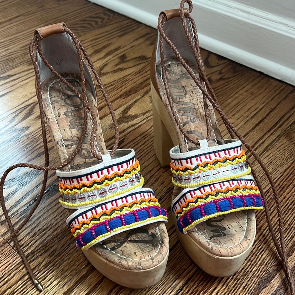 sam edelman beaded and embroidered block heel with adjustable woven straps, sz 9